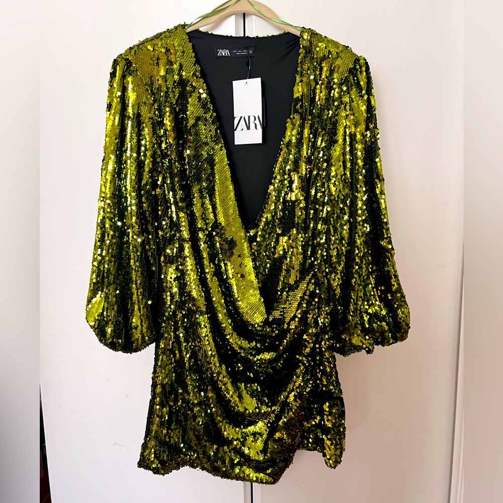 Zara sequins green dress #holidays #christmas